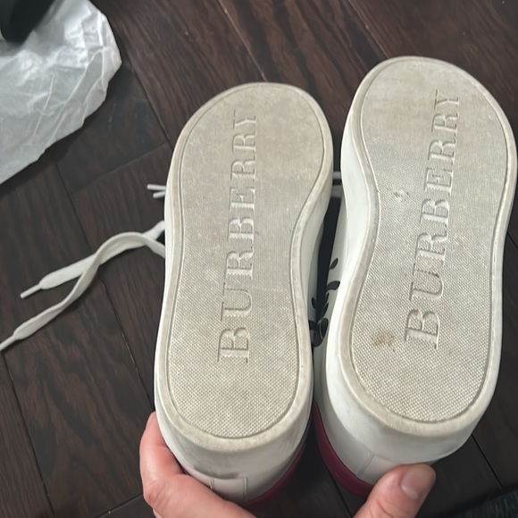 Burberry white sneaker with pink and black - Picture 7 of 9